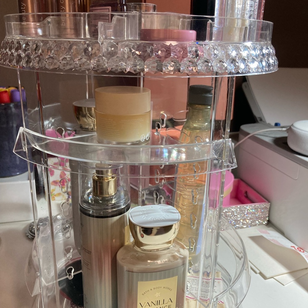 Spinning Cosmetic organizer, Acrylic, Products not included, Lots of Storage - Picture 6 of 11